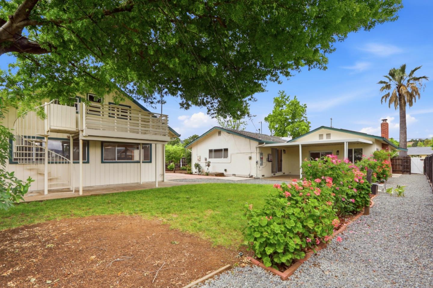 190 Spring Avenue Morgan Hill, CA 95037 - Photo 6 of 45