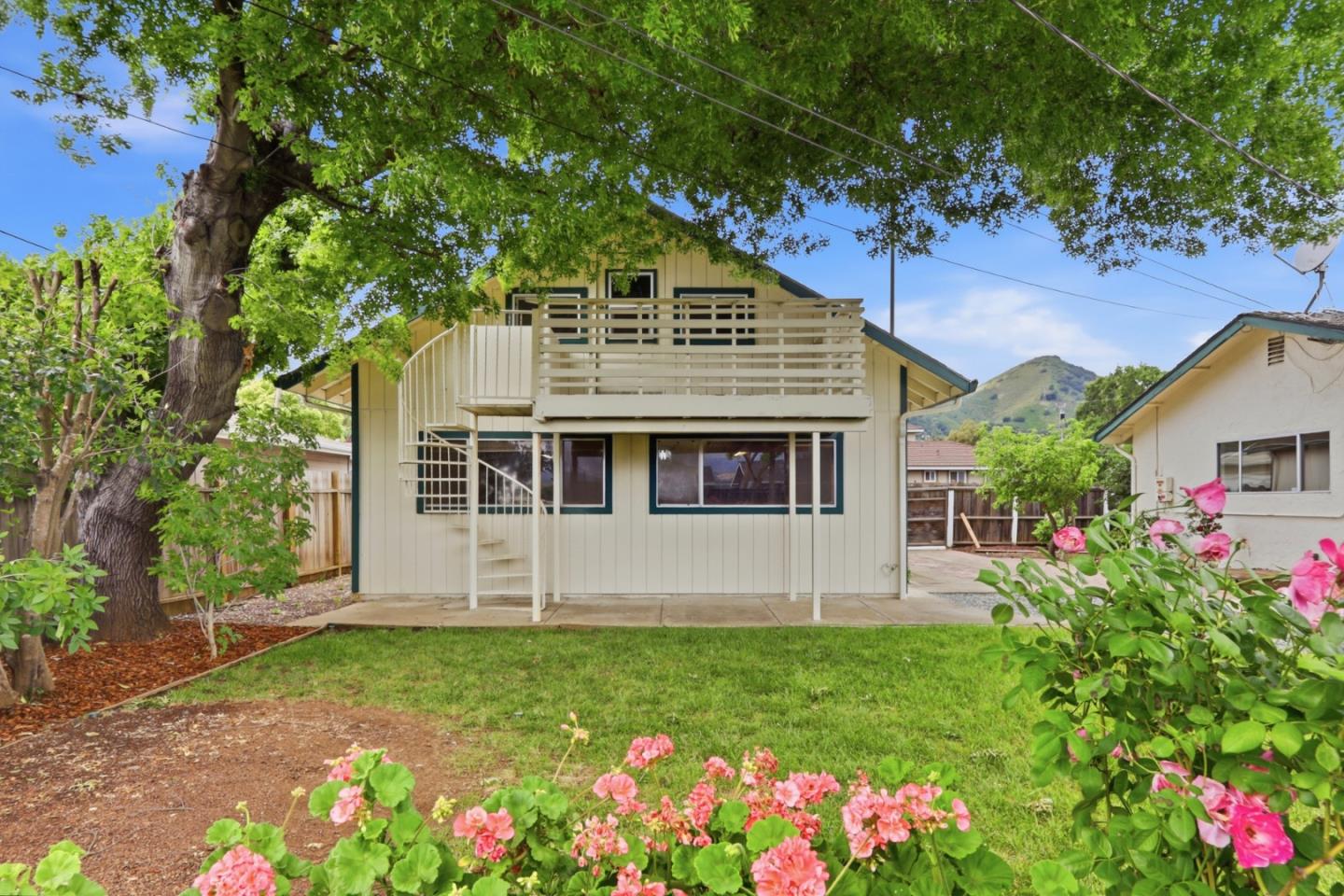 190 Spring Avenue Morgan Hill, CA 95037 - Photo 7 of 45