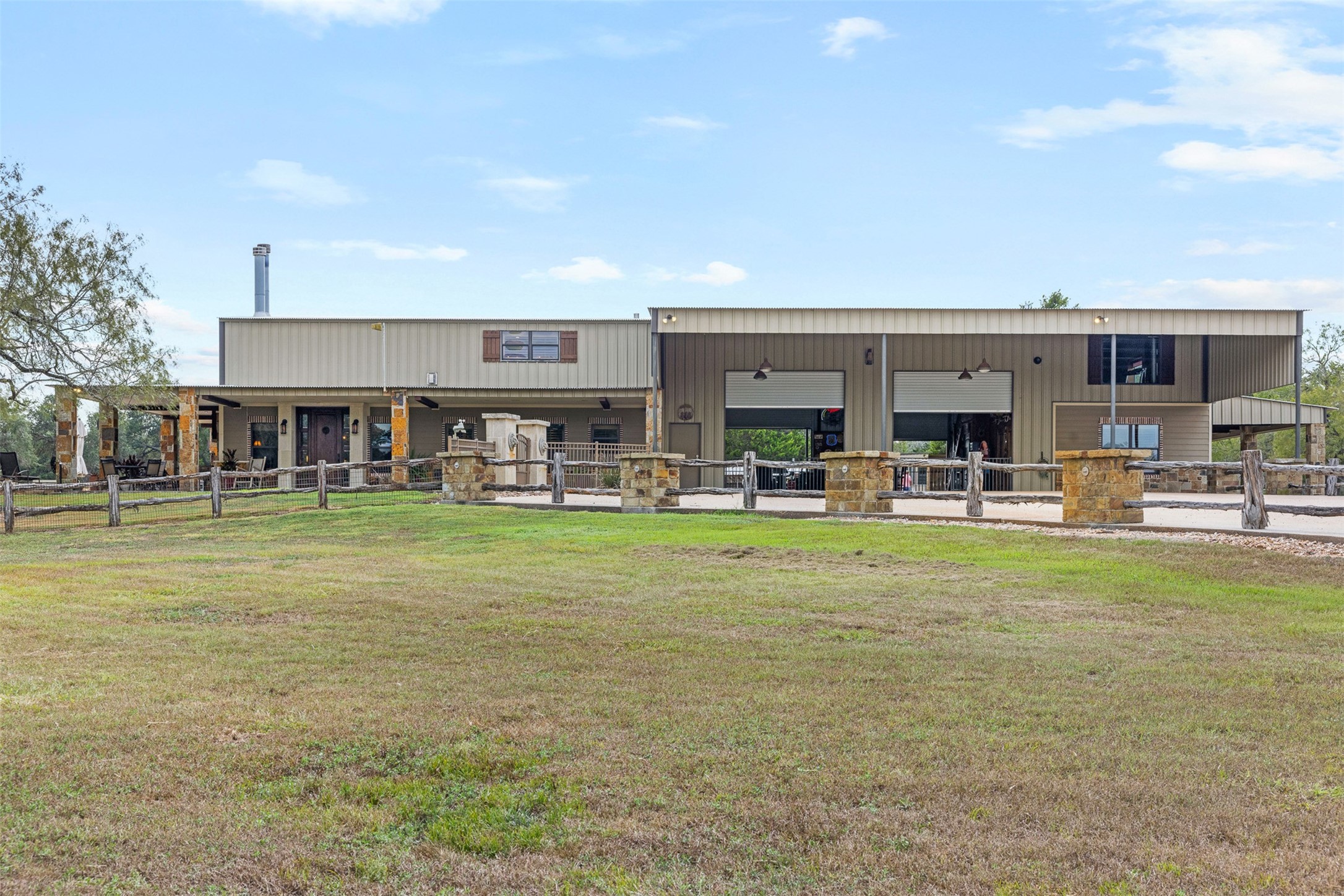 2574 FM 2434 Weimar, TX 78962 - Photo 2 of 48 Gallery Image 2