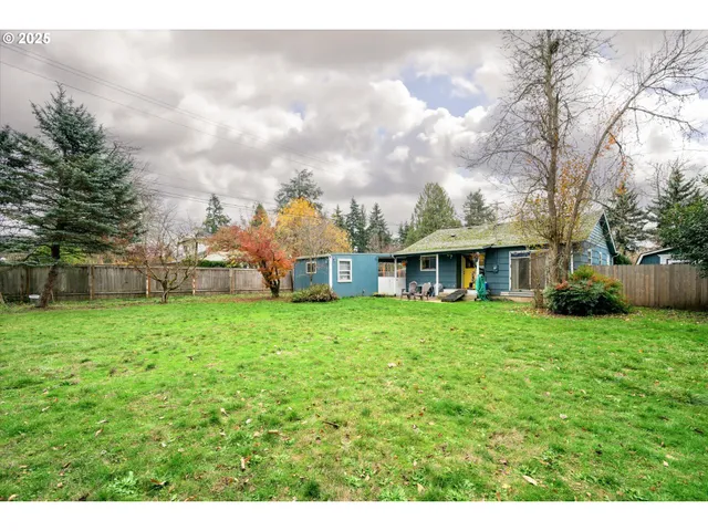 $398,000 | 1735 Minda Drive, Eugene, OR 97401