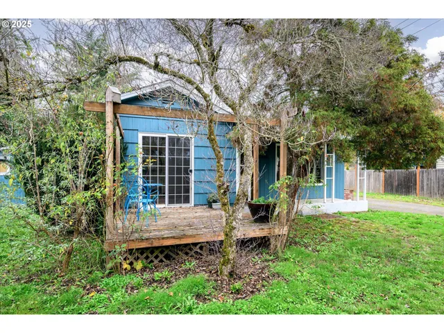 $398,000 | 1735 Minda Drive, Eugene, OR 97401