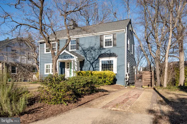 $1,100,000 | 413 Tennessee Avenue, Alexandria, VA 22305