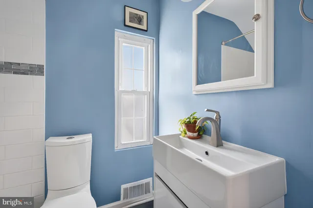 $1,100,000 | 413 Tennessee Avenue, Alexandria, VA 22305