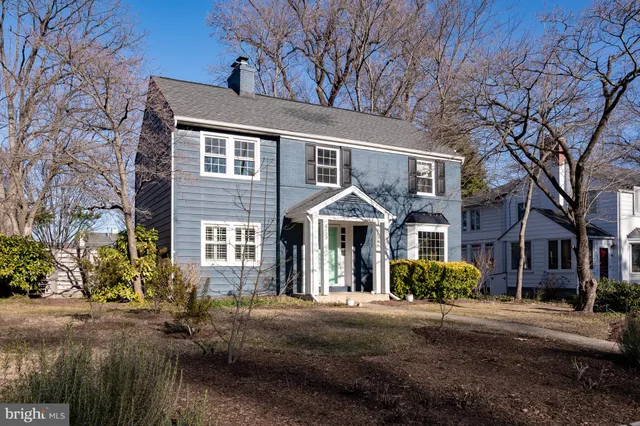 $1,100,000 | 413 Tennessee Avenue, Alexandria, VA 22305