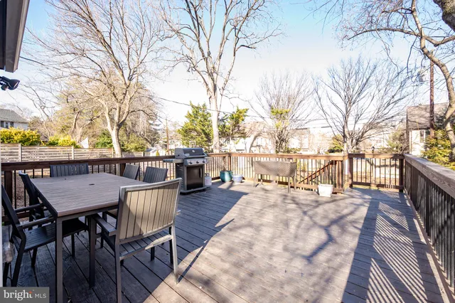 $1,100,000 | 413 Tennessee Avenue, Alexandria, VA 22305