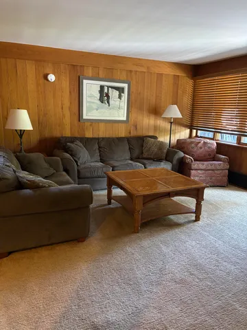 $6,500 | 225 Mountain Glen Drive, Unit 3, Stowe, VT 05672