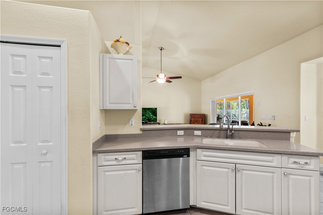 7201 Guava Avenue Bokeelia, FL 33922 - Photo 8 of 43