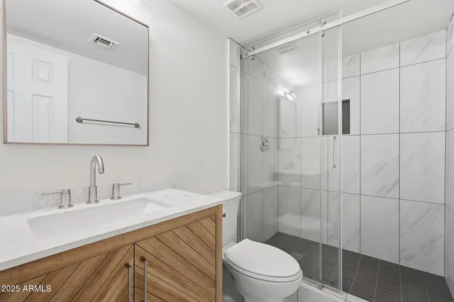 $3,000 | 4201 East Camelback Road, Unit 74, Phoenix, AZ 85018