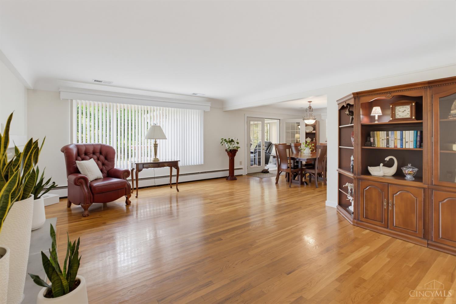 699 Eversole Road Cincinnati, OH 45230 - Photo 9 of 69 Gallery Image 9