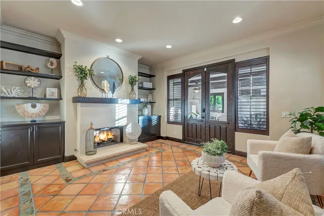$1,995,000 | 221 Hartford Avenue, Huntington Beach, CA 92648