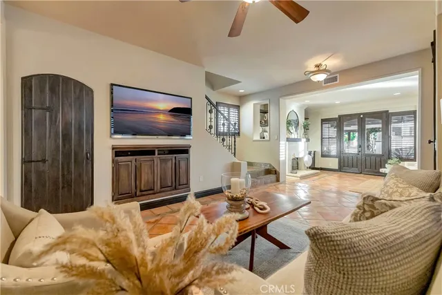 $1,995,000 | 221 Hartford Avenue, Huntington Beach, CA 92648