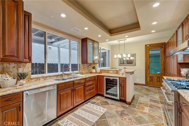 $1,995,000 | 221 Hartford Avenue, Huntington Beach, CA 92648