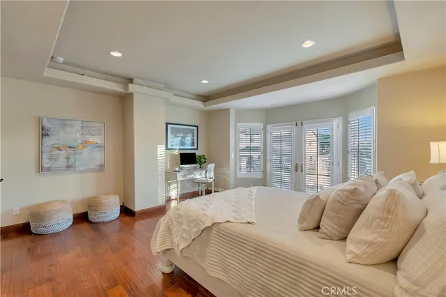 $1,995,000 | 221 Hartford Avenue, Huntington Beach, CA 92648