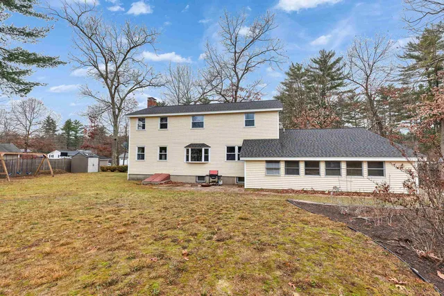 $650,000 | 5 Fernwood Drive, Merrimack, NH 03054