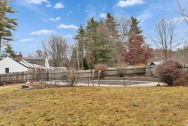 $650,000 | 5 Fernwood Drive, Merrimack, NH 03054