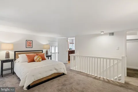 $330,000 | 1035 Spruce Street, Unit 102, Philadelphia, PA 19107