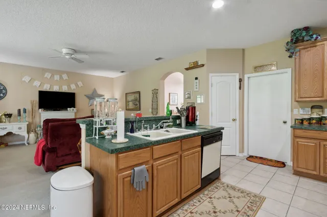 $2,400 | 3246 Millpond Court, Orange Park, FL 32065