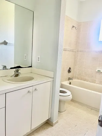 $2,650 | 521 Princess Drive, Unit 521, Margate, FL 33068