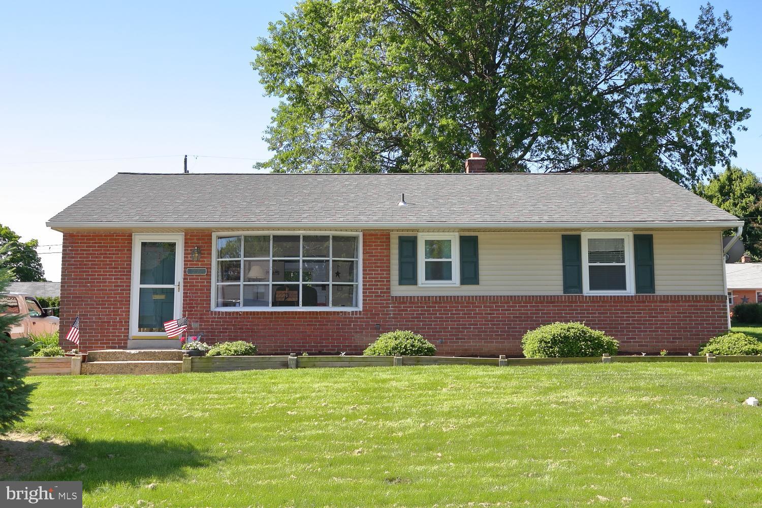 1770 Hemlock Road Lancaster, PA 17603 - Photo 1 of 15 Welcome to 1770 Hemlock Rd!