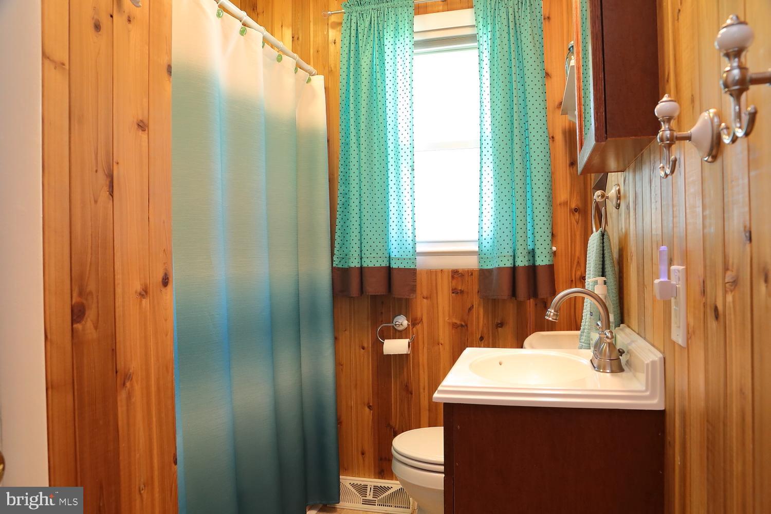 1770 Hemlock Road Lancaster, PA 17603 - Photo 13 of 15 Gallery Image 13