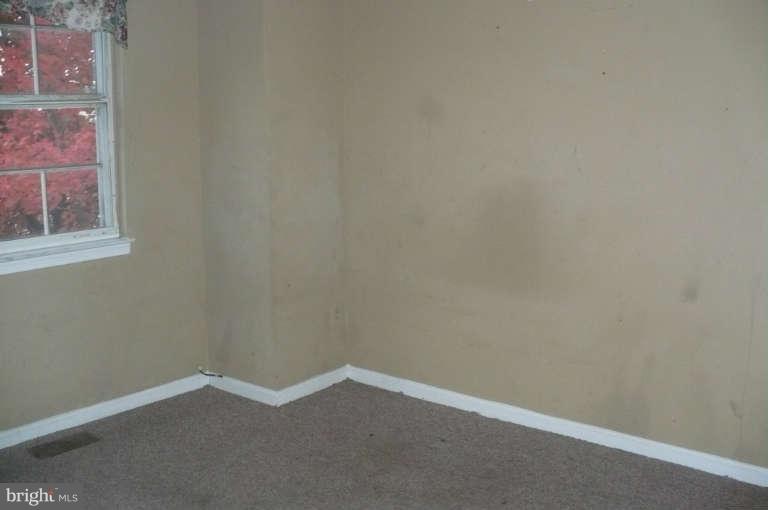 204 Garth Terrace Gaithersburg, MD 20879 - Photo 24 of 25 Bedroom