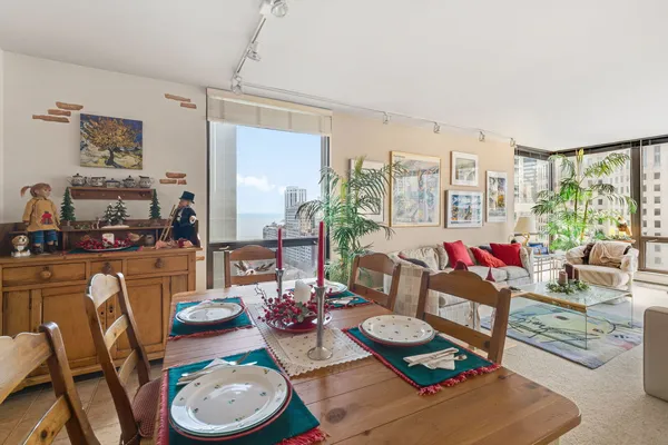 $569,000 | 100 East Bellevue Place, Unit 23B, Chicago, IL 60611