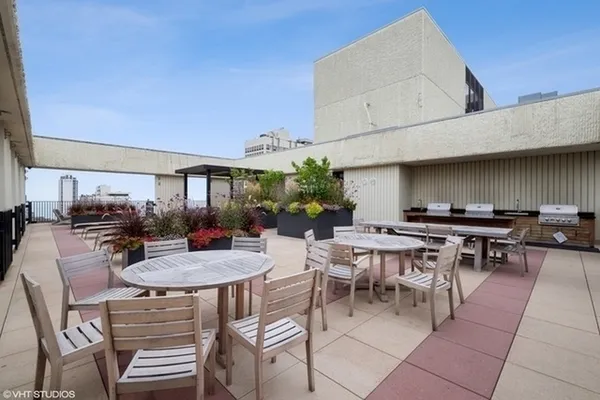 $569,000 | 100 East Bellevue Place, Unit 23B, Chicago, IL 60611