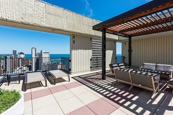$569,000 | 100 East Bellevue Place, Unit 23B, Chicago, IL 60611