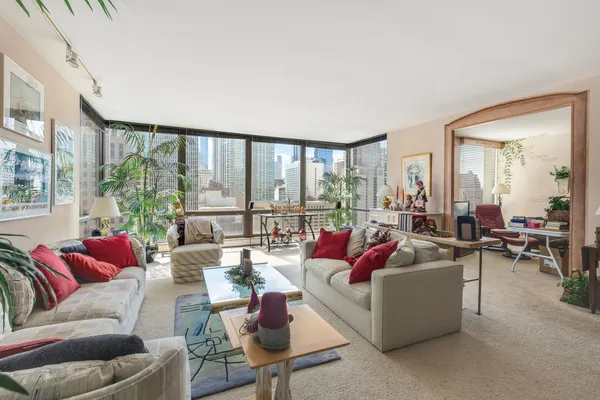 $569,000 | 100 East Bellevue Place, Unit 23B, Chicago, IL 60611