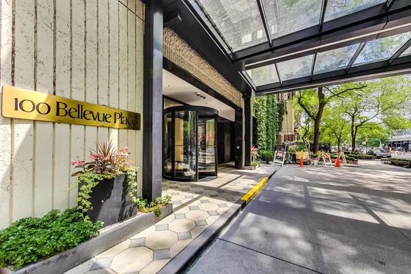 $569,000 | 100 East Bellevue Place, Unit 23B, Chicago, IL 60611