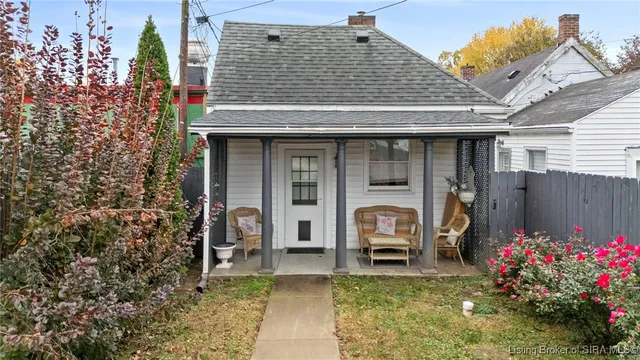 $209,900 | 906 West Main Street, Madison, IN 47250