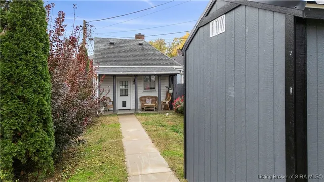 $209,900 | 906 West Main Street, Madison, IN 47250