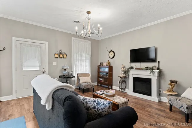 $209,900 | 906 West Main Street, Madison, IN 47250