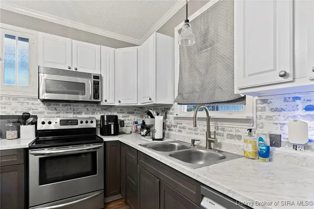 $209,900 | 906 West Main Street, Madison, IN 47250