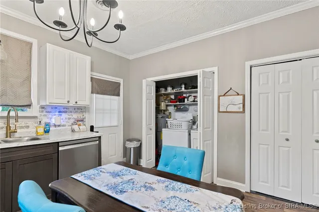 $209,900 | 906 West Main Street, Madison, IN 47250