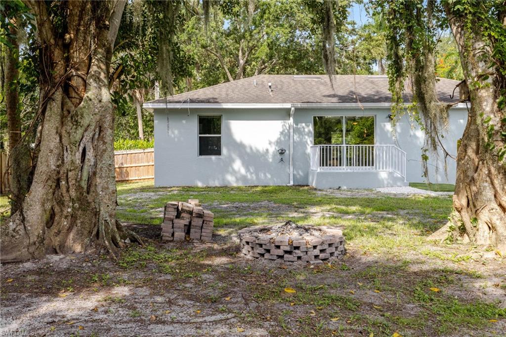 211 Palmacea Road Fort Myers, FL 33905 - Photo 29 of 48