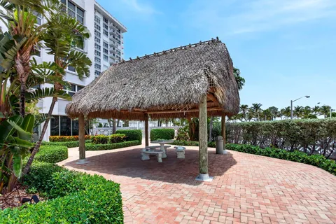 $535,000 | 405 North Ocean Boulevard, Unit 507, Pompano Beach, FL 33062