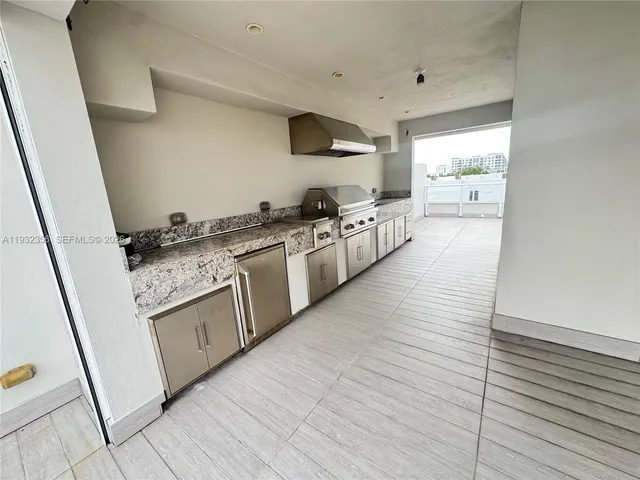 $920,000 | 10550 Northwest 65th Lane, Doral, FL 33178