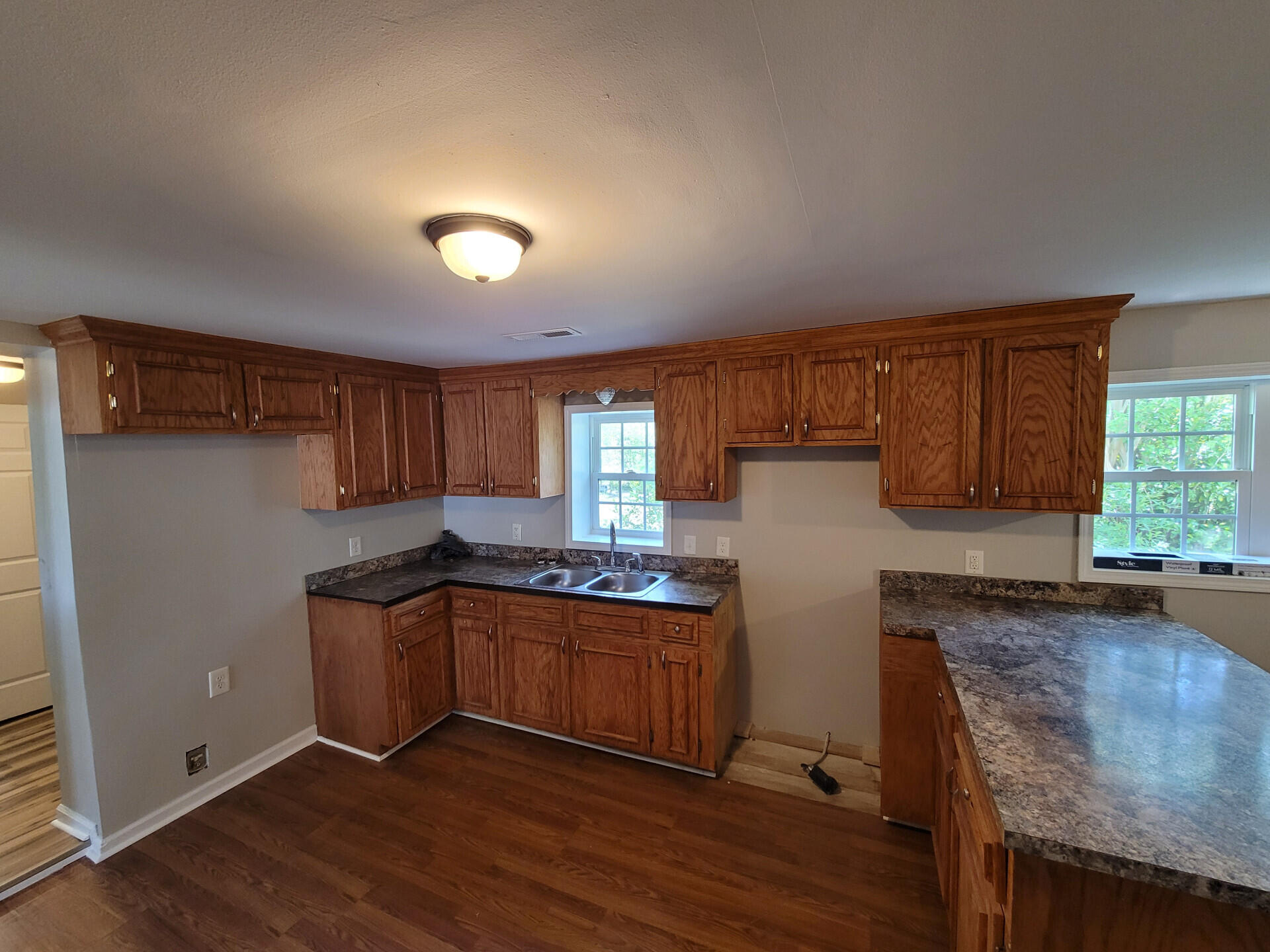 334 Queen Street Sumter, SC 29150 - Photo 7 of 16