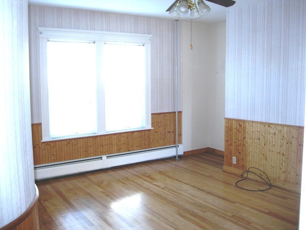 2 Bellingham Road Worcester, MA 01606 - Photo 5 of 20