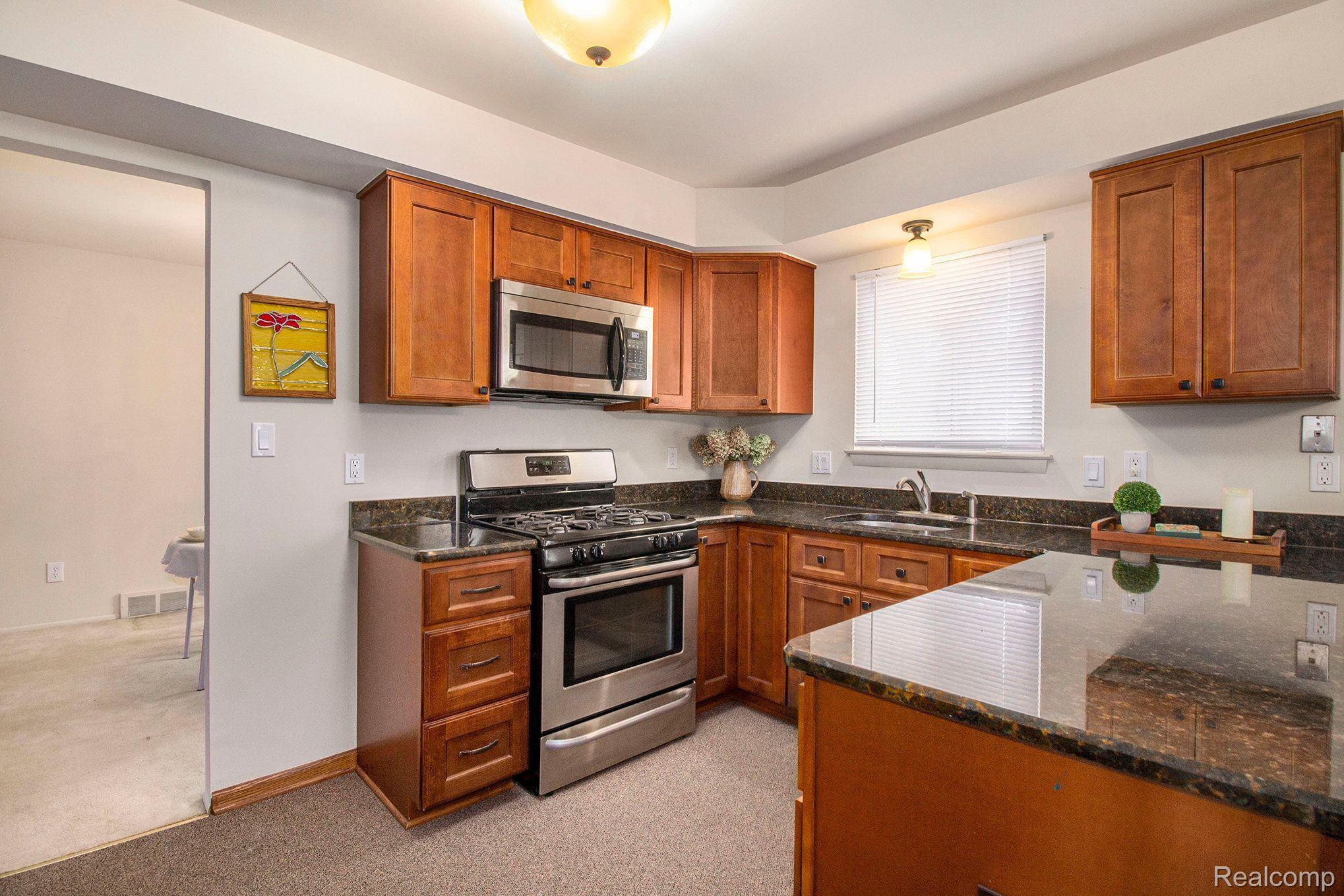 3458 Common Road Warren, MI 48092 - Photo 13 of 25 Gallery Image 13