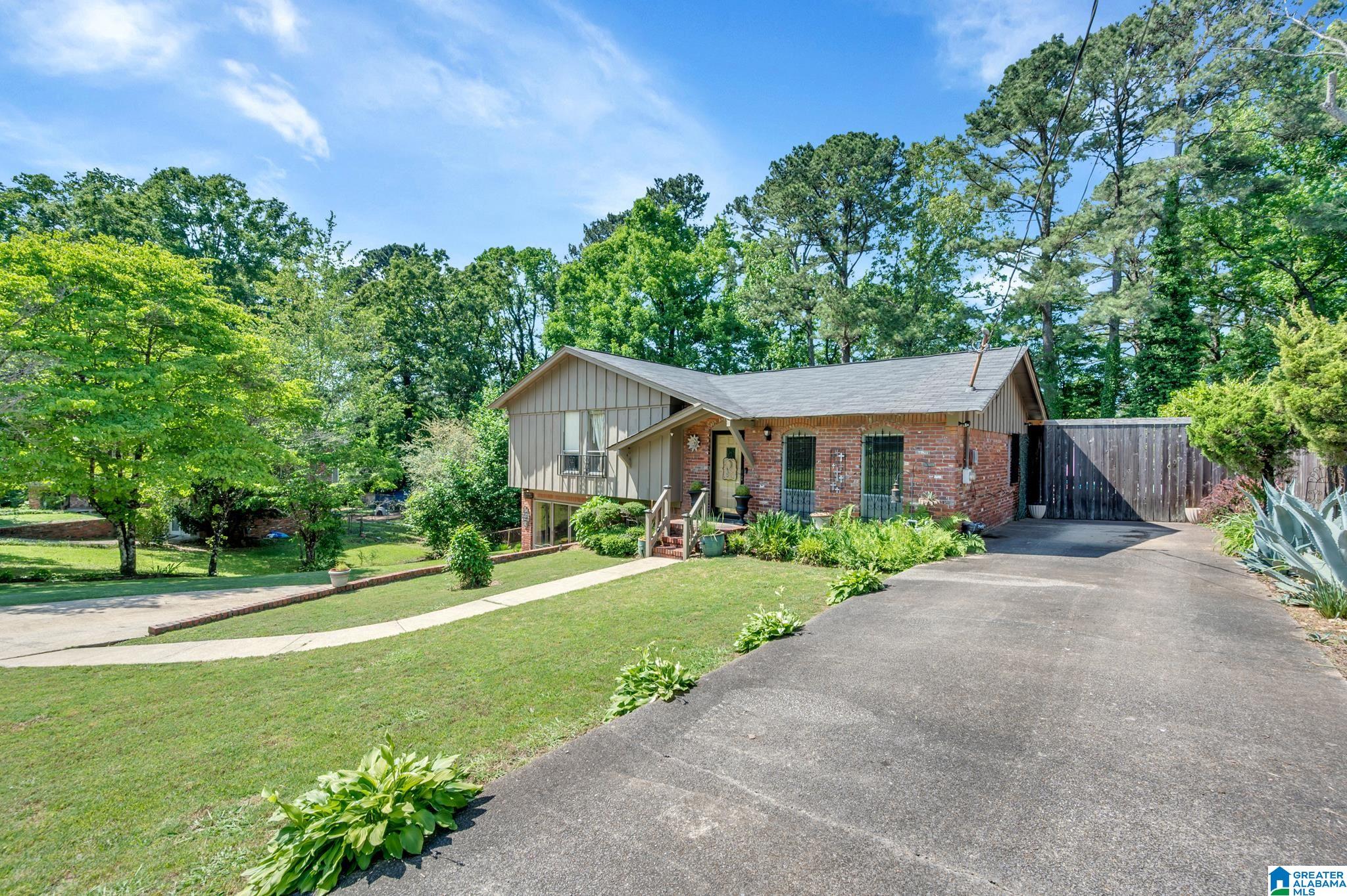 3004 Tall Tree Lane Adamsville, AL 35005 - Photo 2 of 30