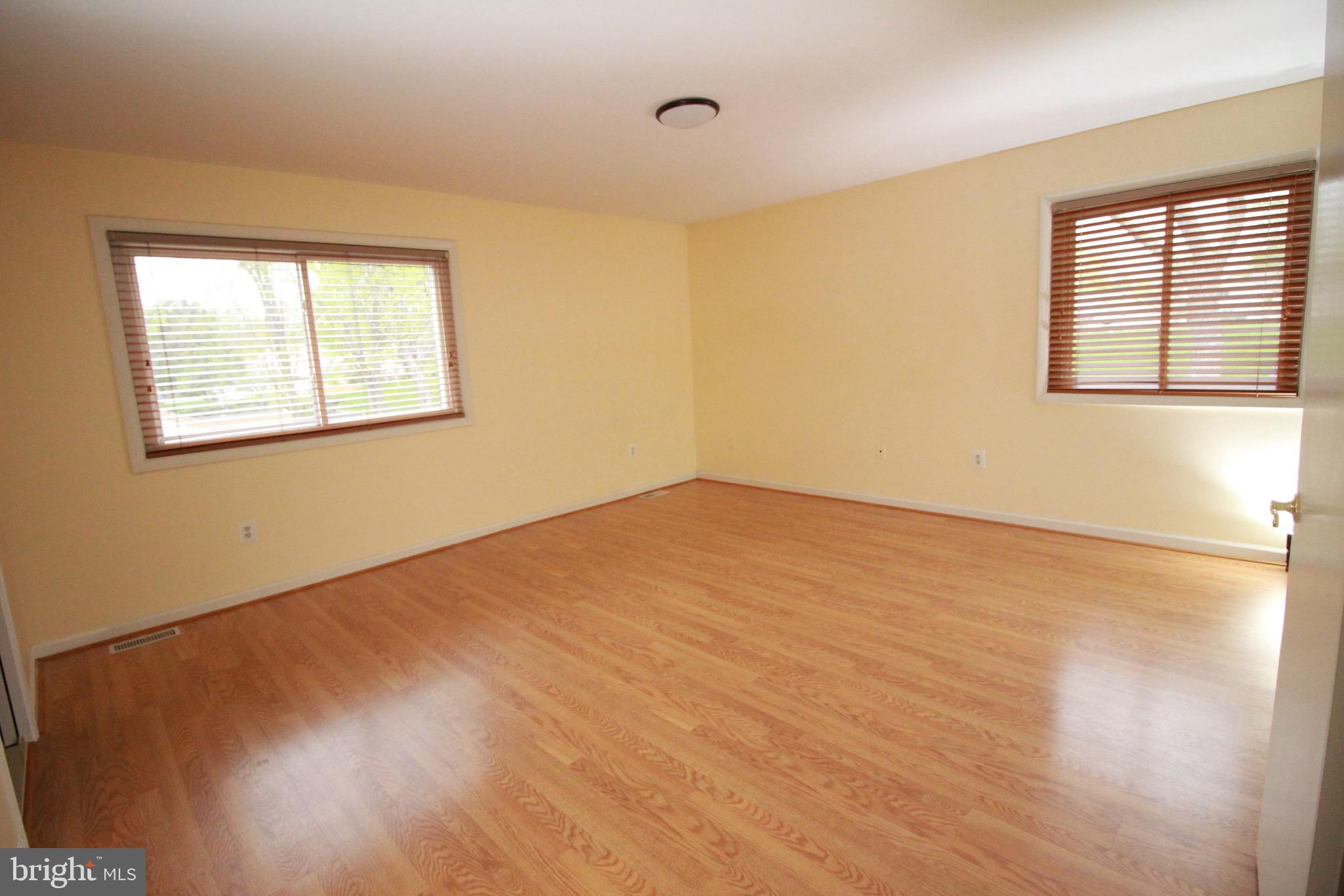 161 South Fox Road Sterling, VA 20164 - Photo 23 of 37 Gallery Image 23