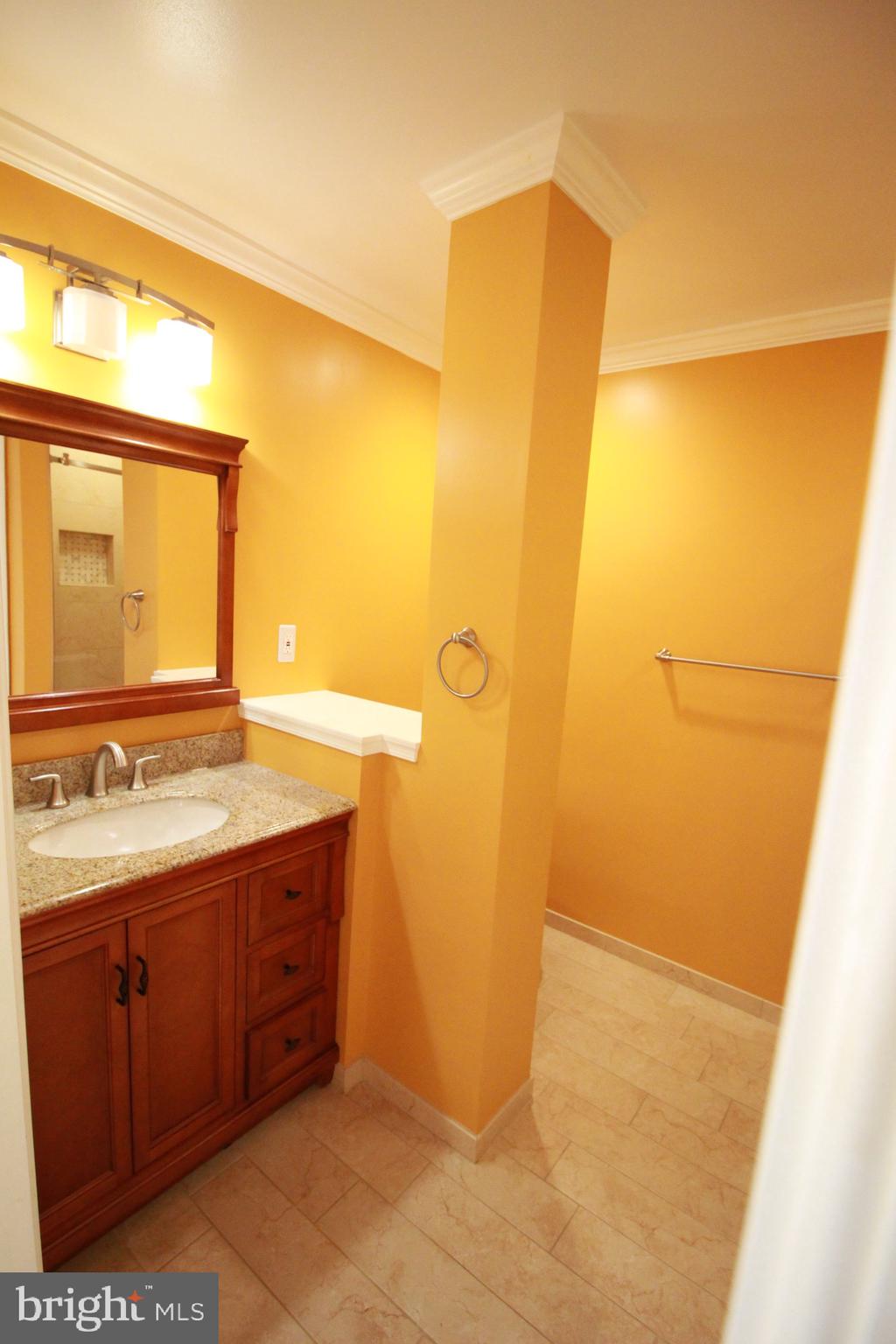 161 South Fox Road Sterling, VA 20164 - Photo 25 of 37 Gallery Image 25