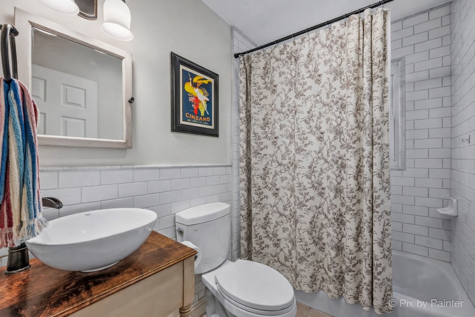 152 Walnut Drive St. Charles, IL 60174 - Photo 14 of 30 a bathroom with a toilet and a sink