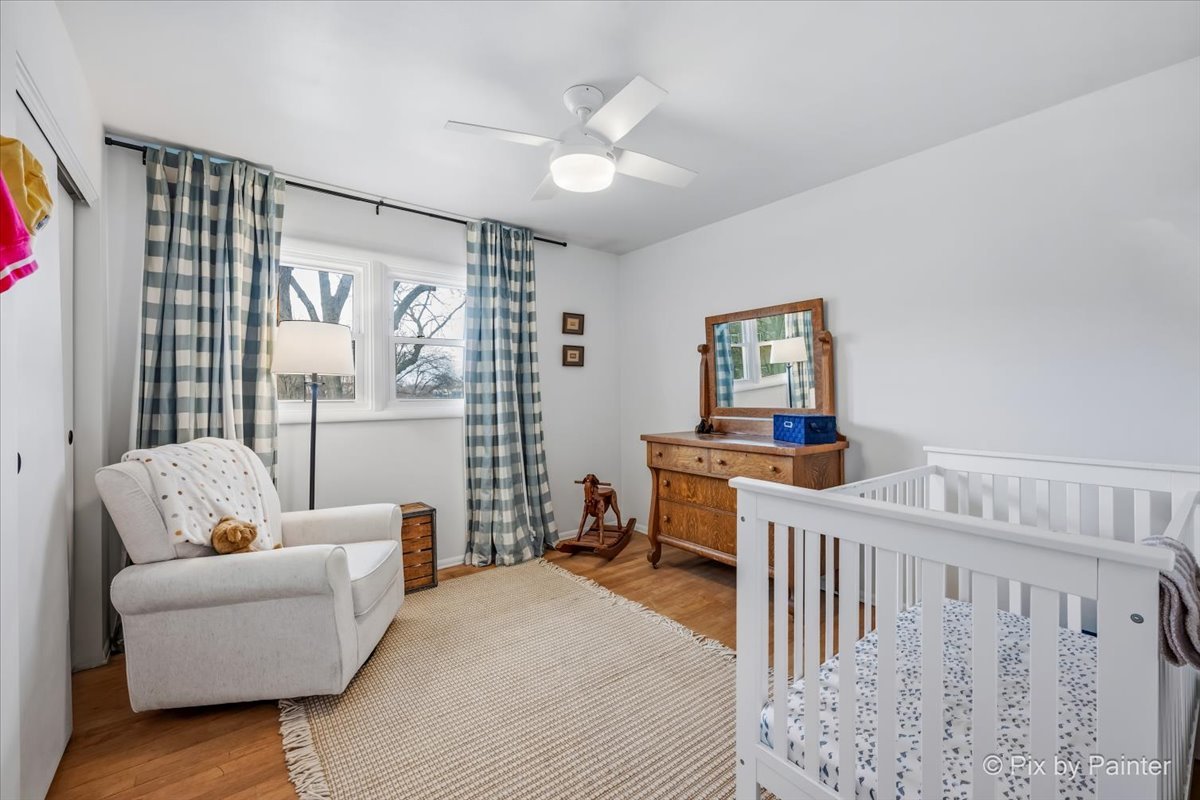 152 Walnut Drive St. Charles, IL 60174 - Photo 19 of 30 a living room with furniture and a window
