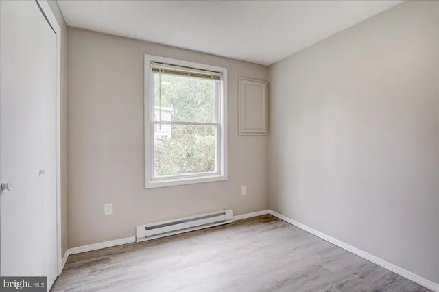 $1,075 | 1863 Johnson Road, Chambersburg, PA 17202