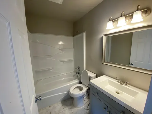 $850 | 4219 Lamar Street, Unit 4221A, Houston, TX 77023