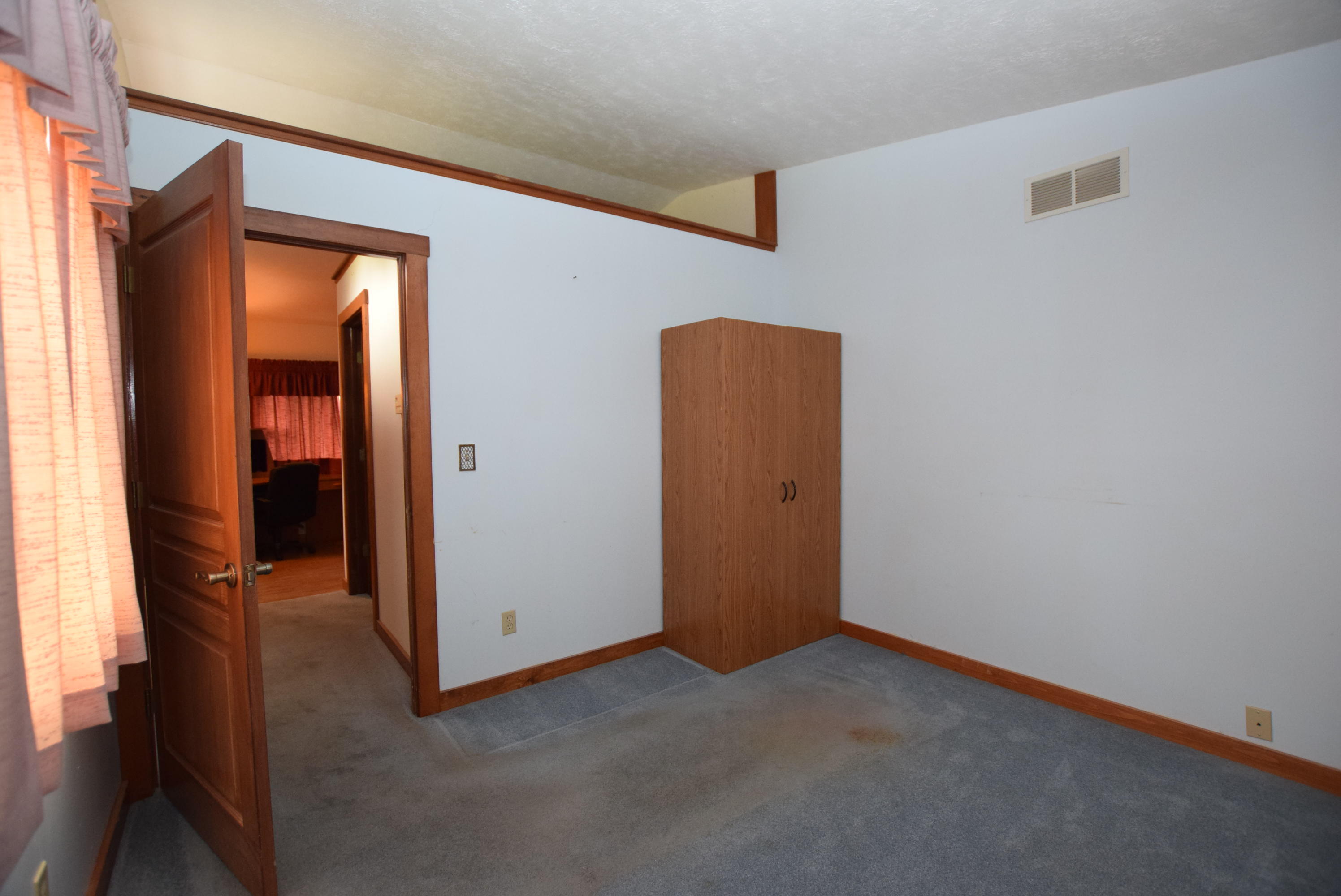 1121 Edinger Road Urbana, OH 43078 - Photo 22 of 55