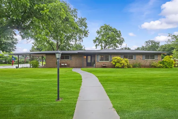 $350,000 | 1663 4th Street, Nome, TX 77629